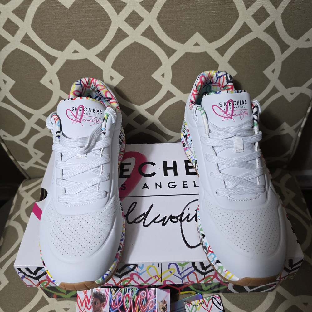 Skechers White Multicolor Athletic Shoes